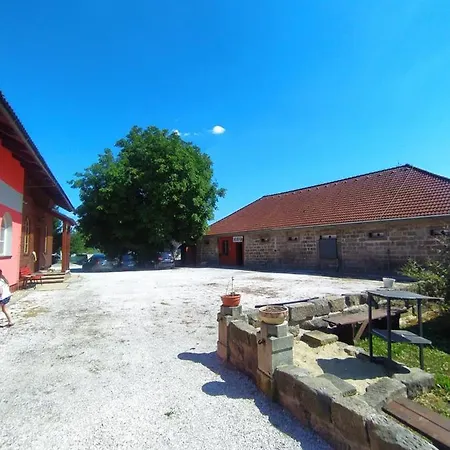 Hotel Haskovna - Tradice Zajezdniho Hostince U Prachovskych Skal