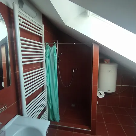 Hotel Haskovna - Tradice Zajezdniho Hostince U Prachovskych Skal *