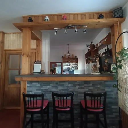 Hotel Haškovna - Tradice Zájezdního Hostince U Prachovských Skal