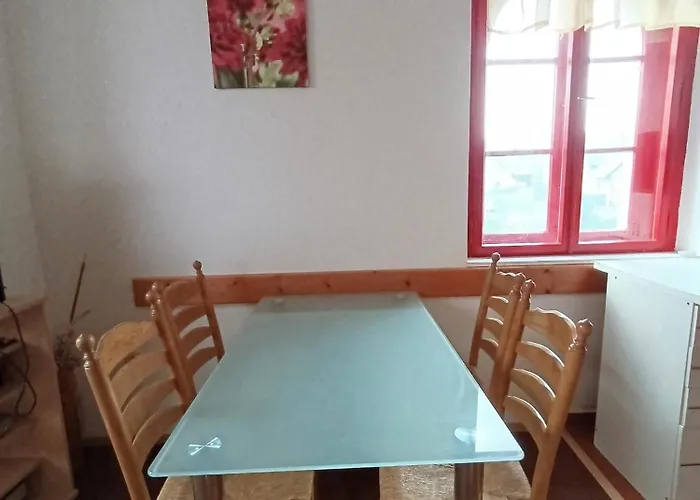 Haskovna - Tradice Zajezdniho Hostince U Prachovskych Skal * Ohavec
